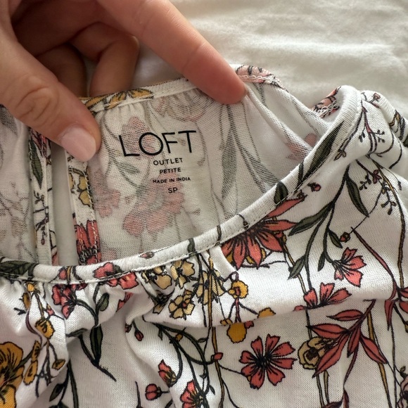 Loft Top - Picture 2 of 2